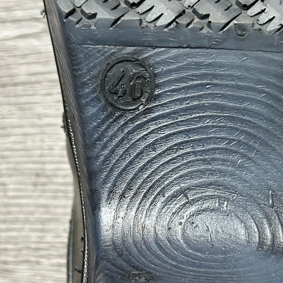 Uggelbo Toffeln Black Leather Clogs | 40 - Picture 6 of 11